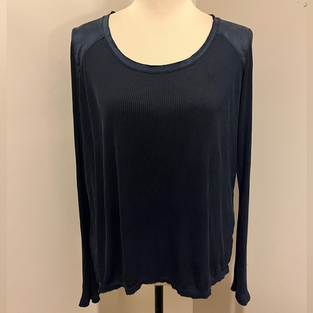 Rag & Bone Silk Charmeuse Ribbed, long-sleeve shoulder/back deets raw hem, Large